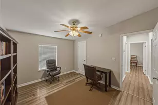 37410 Neukom Ave, Zephyrhills, FL 33541 - Photo 37