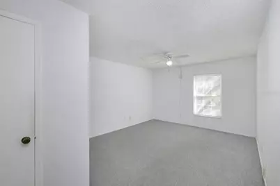 1143 85th Terrace N #D, Saint Petersburg, FL 33702 - Photo 13