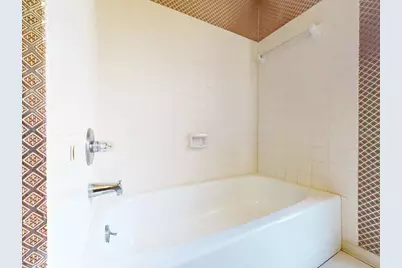 7113 Lauder Place, Tampa, FL 33617 - Photo 31