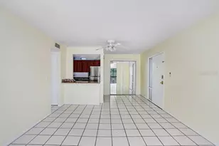 8605 Huron Ct, Tampa, FL 33614 - Photo 3