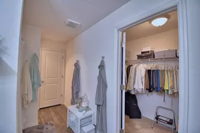 6286 Manitoba Drive, Lakeland, FL 33805 - Photo 13