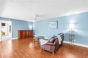 1964 Massachusetts Ave NE, Saint Petersburg, FL 33703 - Photo 17