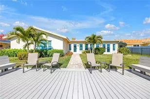 1964 Massachusetts Ave NE, Saint Petersburg, FL 33703 - Photo 33