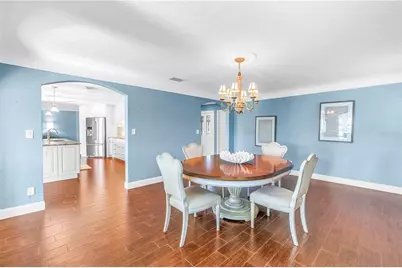 1964 Massachusetts Avenue NE, Saint Petersburg, FL 33703 - Photo 7