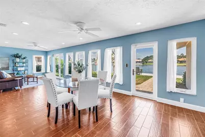 1964 Massachusetts Avenue NE, Saint Petersburg, FL 33703 - Photo 17