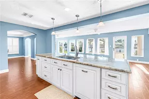 1964 Massachusetts Ave NE, Saint Petersburg, FL 33703 - Photo 9