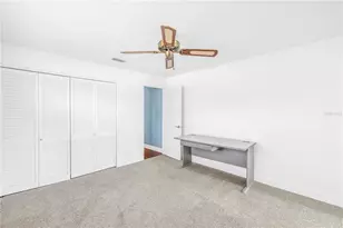 1964 Massachusetts Ave NE, Saint Petersburg, FL 33703 - Photo 23