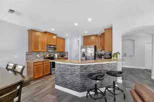 1504 Trailwater St, Ruskin, FL 33570 - Photo 11