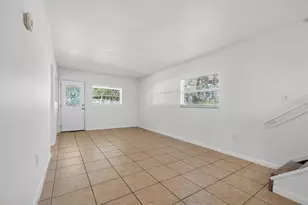 902 2 Houses Ln, Seffner, FL 33584 - Photo 5