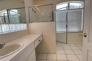 210 Chardonnay Pl, Valrico, FL 33594 - Photo 23