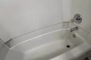 8425 Camden St, Tampa, FL 33614 - Photo 11