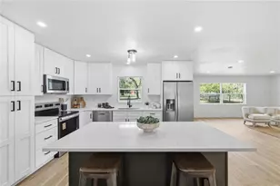 2711 Washington Rd, Valrico, FL 33594 - Photo 7