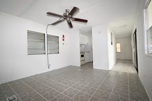 34904 Fraser St, Ridge Manor, FL 33523 - Photo 9