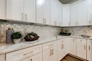 11230 Bloomington Dr, Tampa, FL 33635 - Photo 19