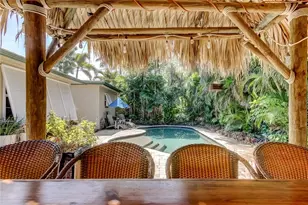 218 Appian Way NE, Saint Petersburg, FL 33704 - Photo 11