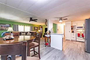 39437 Elgin Dr, Zephyrhills, FL 33542 - Photo 13