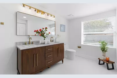 2116 W Sewaha Street, Tampa, FL 33612 - Photo 15