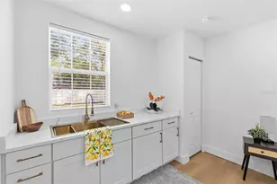 2116 W Sewaha St, Tampa, FL 33612 - Photo 31