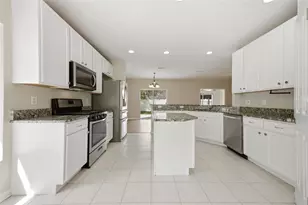 3708 Heron Island Dr, New Port Richey, FL 34655 - Photo 9