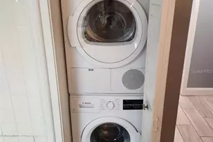 3801 S Lake Dr, Tampa, FL 33614 - Photo 9