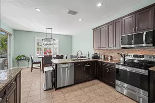 10618 Hatteras Dr, Tampa, FL 33615 - Photo 17