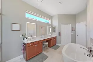 4833 Windmill Palm Terrace NE, Saint Petersburg, FL 33703 - Photo 31