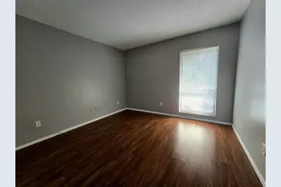 920 Otto Villa Place, Tampa, FL 33612 - Photo 5