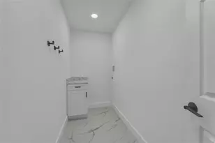 1413 May St, Lutz, FL 33548 - Photo 29