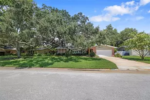 2353 Demaret Dr, Dunedin, FL 34698 - Photo 69
