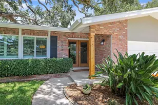 2353 Demaret Dr, Dunedin, FL 34698 - Photo 65