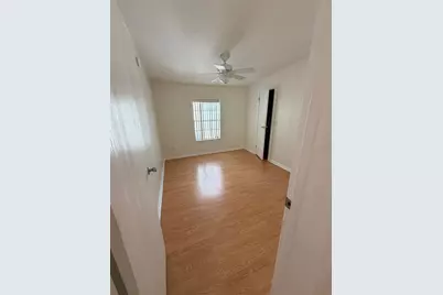 1735 Dorothy Boulevard, Lutz, FL 33558 - Photo 17