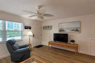 9715 Harrell Ave, Treasure Island, FL 33706 - Photo 9