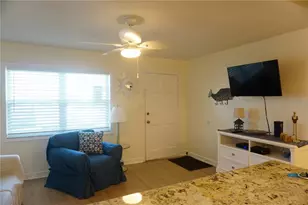 9715 Harrell Ave, Treasure Island, FL 33706 - Photo 7