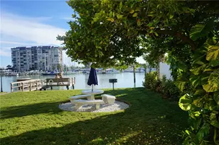 9715 Harrell Ave, Treasure Island, FL 33706 - Photo 23