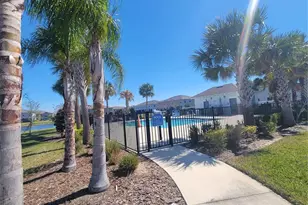 416 Royal Empress Dr, Ruskin, FL 33570 - Photo 57