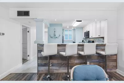 14900 Gulf Boulevard #304, Madeira Beach, FL 33708 - Photo 5