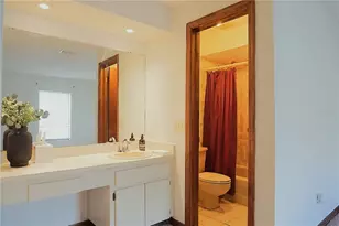 13152 Village Chase Cir, Tampa, FL 33618 - Photo 25