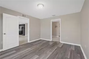 808 Chatham Walk Dr, Ruskin, FL 33570 - Photo 17