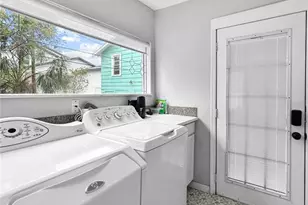 626 37th Ave S, Saint Petersburg, FL 33705 - Photo 17