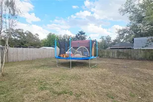 3009 S Willow Dr, Plant City, FL 33566 - Photo 11