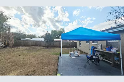 3009 S Willow Drive, Plant City, FL 33566 - Photo 9