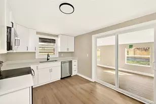 3005 Cord St, Tampa, FL 33605 - Photo 7