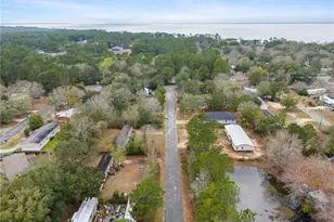 3017 Ferris Dr, Navarre, FL 32566 - Photo 35