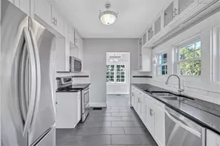 120 Park St N, Saint Petersburg, FL 33710 - Photo 27