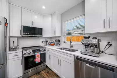 1303 E Norfolk Street, Tampa, FL 33604 - Photo 5