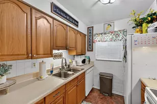 7006 Tidewater Trail, Tampa, FL 33619 - Photo 11