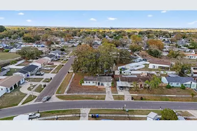 7006 Tidewater Trail, Tampa, FL 33619 - Photo 39