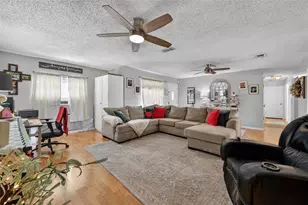 7006 Tidewater Trail, Tampa, FL 33619 - Photo 5