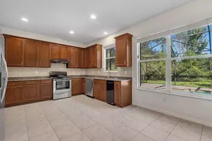 18022 Maui Isle Dr, Tampa, FL 33647 - Photo 19