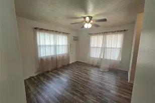 1414 E 108th Ave, Tampa, FL 33612 - Photo 15